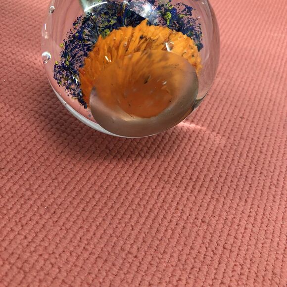 Vtg 3.25” Round Glass Paperweight Orange Blue 2 Butterfly Hand Blown Bubbles - Picture 7 of 8